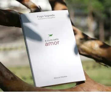 Capa do livro A Cura pelo Amor